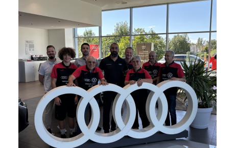 Remise de nos nouveaux maillots par VOLKSWAGEN  AUDI